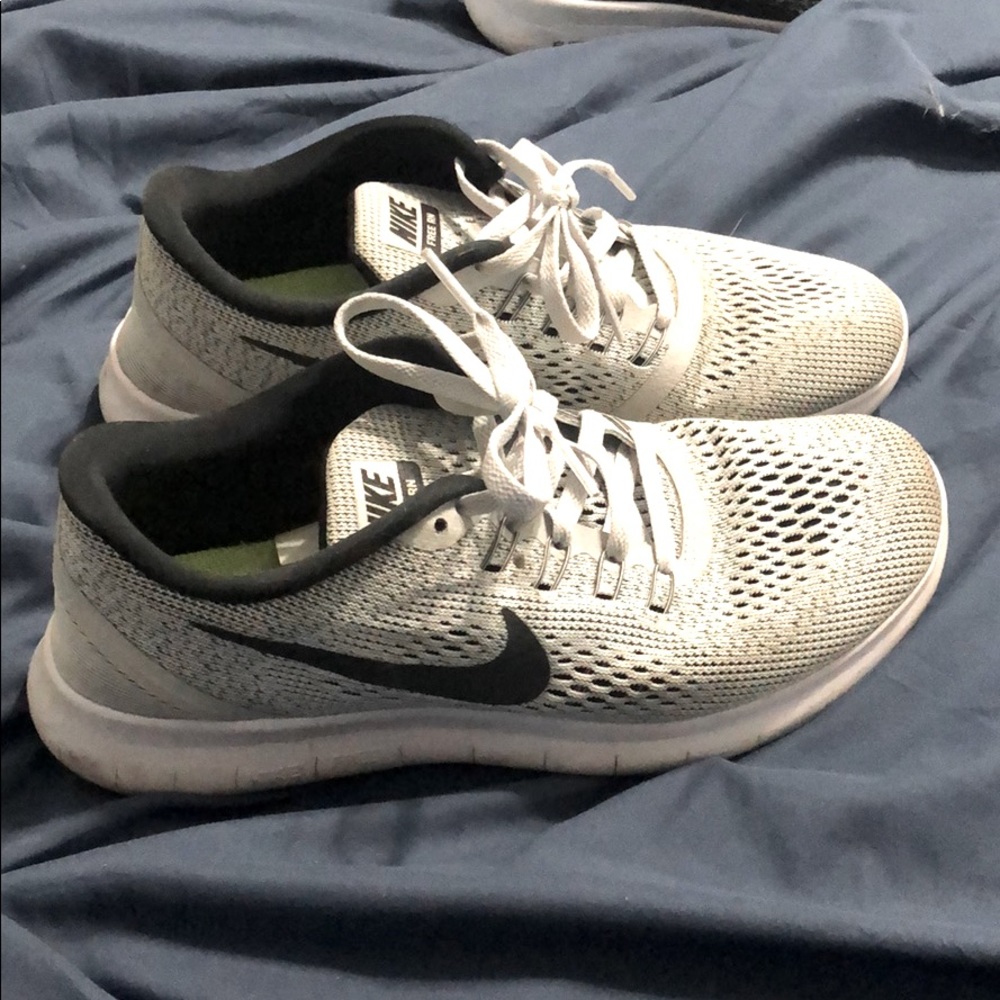 Nike free run shoes